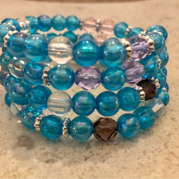 Girls “Mermaid” bracelet - adjustable, on sturdy memory wire - Picture 4 of 5